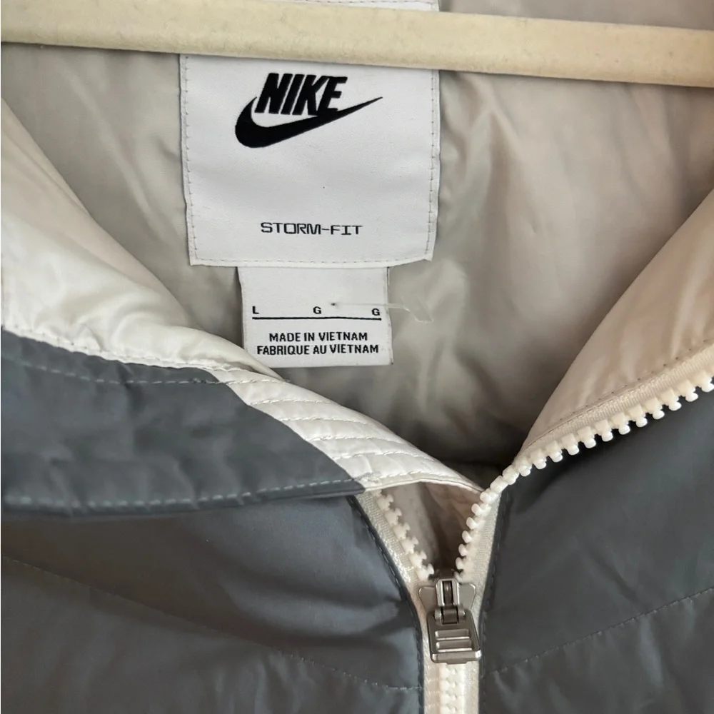 Nike Storm Fit Windrunner Mens Size L, Duck Down Fill, hood, winter, warm - Picture 4 of 7